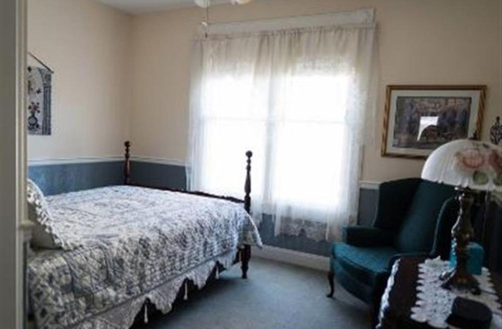 Victorian Veranda Country Inn 劳伦斯 外观 照片